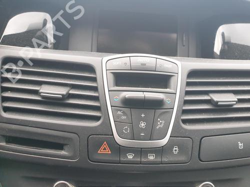 Climate control RENAULT LAGUNA III (BT0/1) 2.0 dCi (BT07, BT0J, BT14, BT1A, BT1S) | BP31388040I5