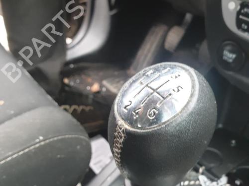 shift-knob-renault-megane-iii-hatchback-bz01_-b3_-2008-32061030 main image