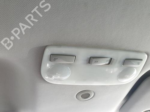 Luz interior Luz interior RENAULT MEGANE III Hatchback (BZ0/1_, B3_) 1.9 dCi (BZ0N, BZ0J) (131 hp) 37526872 37526872