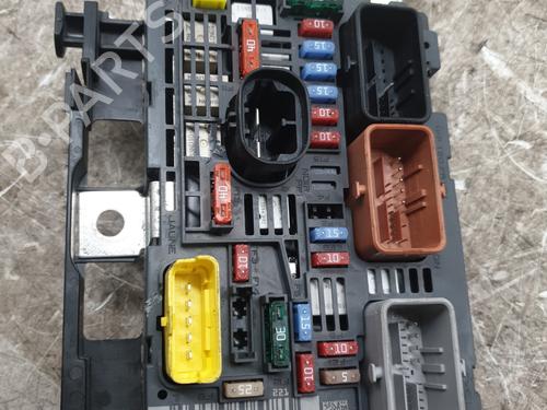 Used Fuse box PEUGEOT 308 SW I (4E_, 4H_) 1.6 HDi (92 hp) 32093567