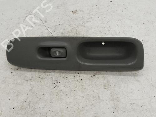 Used Right front window switch Right front window switch RENAULT TWINGO I (C06_) 1.2 (C066, C068) (58 hp) 22879256 22879256