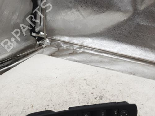 Used Left front window switch Left front window switch RENAULT MEGANE III Grandtour (KZ0/1) 1.5 dCi (KZ09, KZ0D, KZ1G, KZ29, KZ14, KZ1W, KZ10, KZ1F,... (110 hp) 22864306 22864306