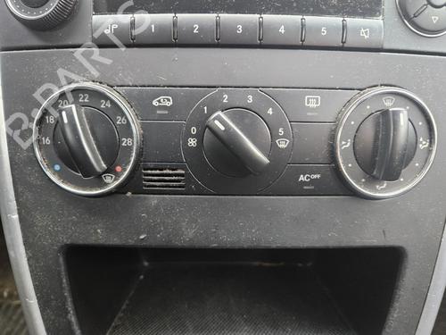 Used Climate control MERCEDES-BENZ B-CLASS Sports Tourer (W245) B 180 CDI (245.207) (109 hp) 30546423