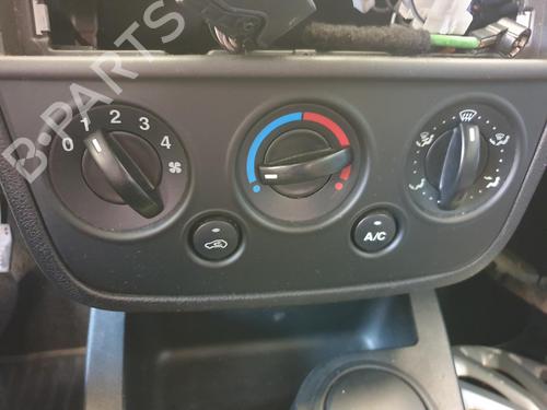 Climate control FORD FIESTA V (JH_, JD_) 1.4 TDCi | BP29341141I5 