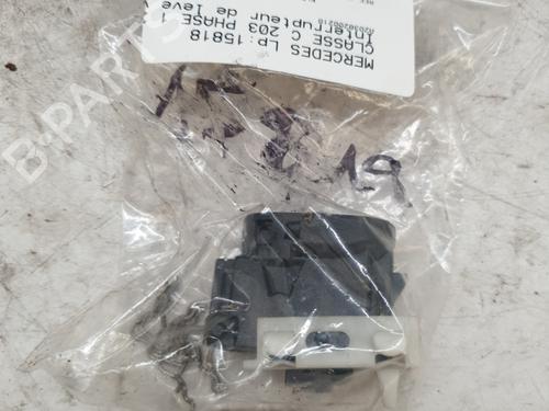 Right front window switch MERCEDES-BENZ C-CLASS (W203) C 220 CDI (203.006, 203.008) | BP37500943I26 - Image 3
