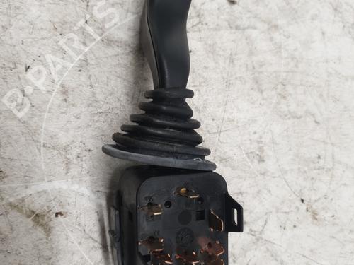 switch-suzuki-ignis-ii-mh-13-rm413-2003-22882912 main image