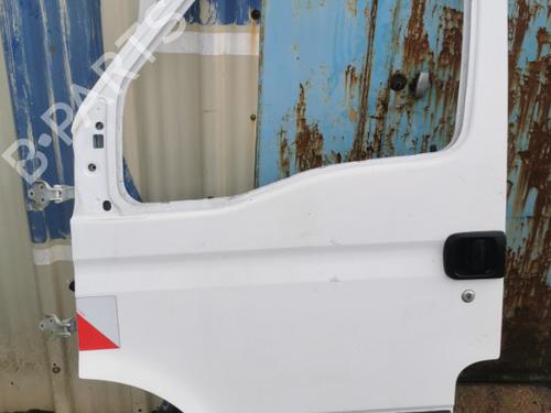 Used Left front door RENAULT MASTER II Van (FD) 2.5 dCi 100 (FD0U, FD0V) (99 hp) 22866964