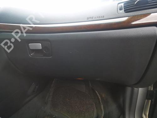 Used Glove box VOLVO S80 I (184) D5 (163 hp) 24421427