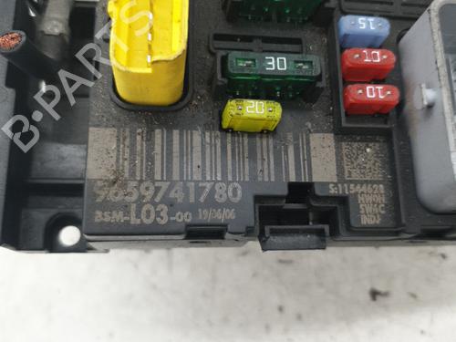 Used Fuse box Fuse box CITROËN C3 I (FC_, FN_) 1.4 HDi (68 hp) 22871423 22871423
