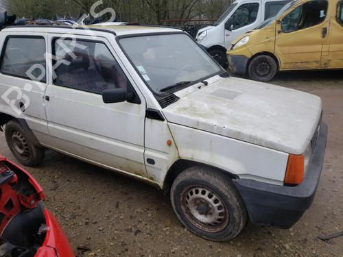Ricambi FIAT PANDA (141_) 900 4680518