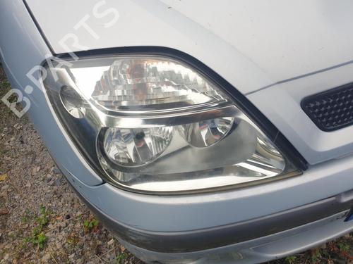 Faro derecho RENAULT SCÉNIC I MPV (JA0/1_, FA0_) 1.6 (JA00, JA16, JA15, JA19, JA1V, JA2B, JA2C, JA0B,... (107 hp) 28133544
