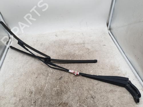 Used Front windshield wiper arm PEUGEOT 207 (WA_, WC_) 1.6 HDi (92 hp) 29896375