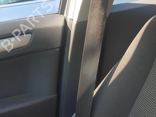 front-right-seatbelt-opel-astra-h-a04-2004-2005-2006-2007-2008-2009-2010-2011-2012-2013-2014-37707397 main image