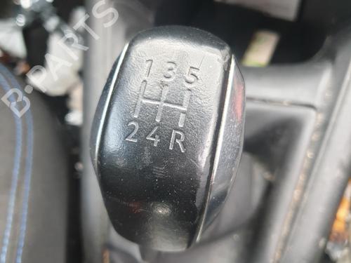 Used Shift knob Shift knob PEUGEOT 208 I (CA_, CC_) 1.2 PureTech 82 (82 hp) 30156072 30156072