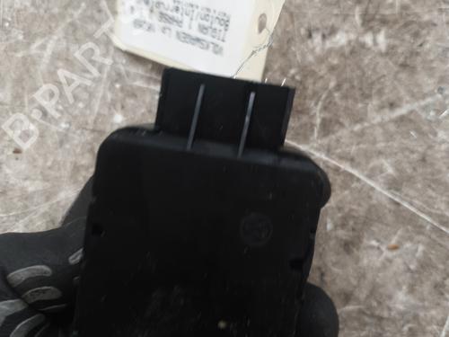 switch-vw-tiguan-5n_-2007-2008-2009-2010-2011-2012-2013-2014-2015-2016-2017-2018-32775309 main image