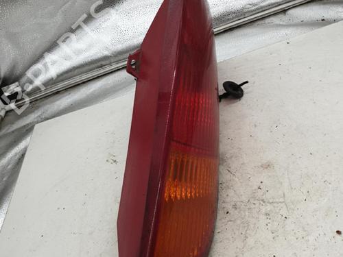 Right taillight FORD FOCUS I (DAW, DBW) 1.8 Turbo DI / TDDi | BP22867721C35 