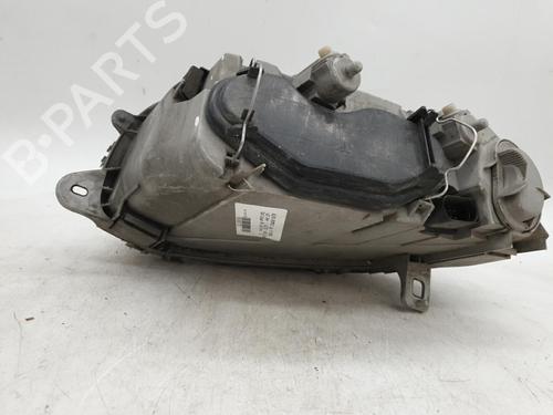 Used Right headlight Right headlight ALFA ROMEO 147 (937_) 1.9 JTD 16V (937.AXG1B, 937.BXG1B) (140 hp) 25842187 25842187