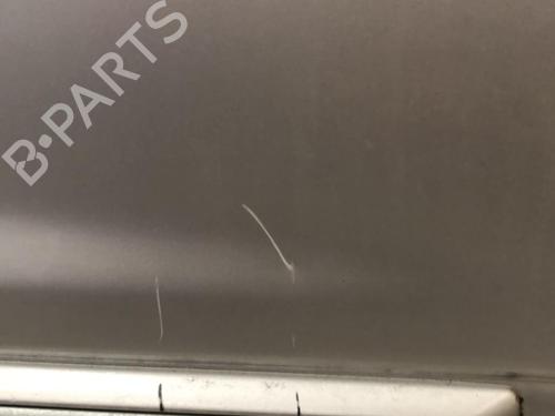 Used Right front door Right front door 22872704 22872704