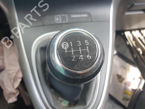 Used Shift knob TOYOTA VERSO (_R2_) 1.6 D4-D (WAR20_) (112 hp) 28325744