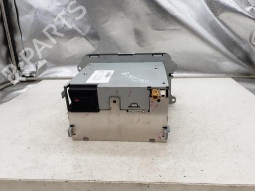 Used Radio Radio VW GOLF V (1K1) 1.9 TDI (105 hp) 22870537 22870537