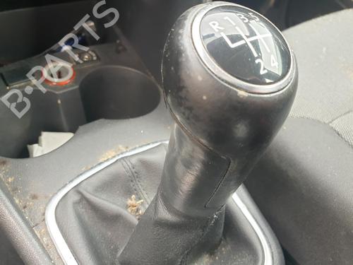 Used Shift knob Shift knob VW POLO V (6R1, 6C1) 1.6 TDI (75 hp) 28684881 28684881