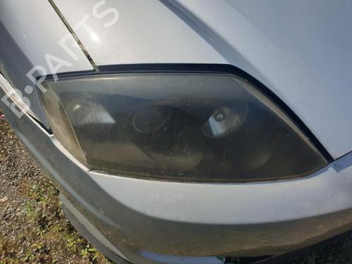 Right headlight HYUNDAI COUPE II (GK) 1.6 16V 921022C521