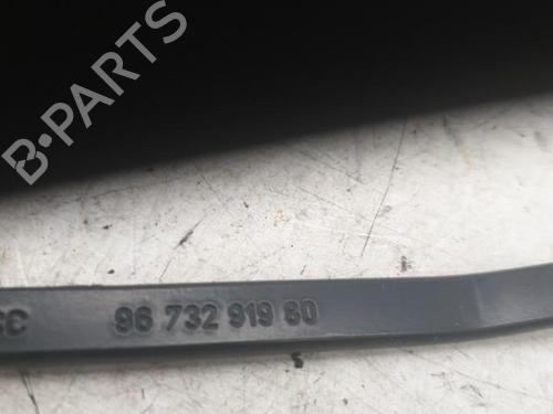 Front windshield wiper arm PEUGEOT 208 I (CA_, CC_) 1.0 VTi | BP22867358C143 