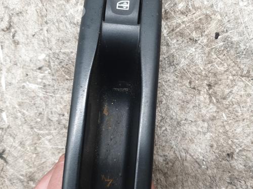 Right rear window switch RENAULT MEGANE III Grandtour (KZ0/1) 1.5 dCi (KZ09, KZ0D, KZ1G, KZ29, KZ14, KZ1W, KZ10, KZ1F,... | BP29961333I28