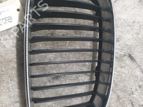 Used Grille BMW 1 (E81) 118 d (143 hp) 28289427