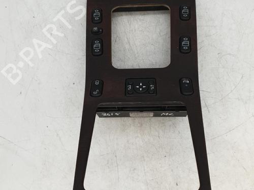 Midtkonsoll Midtkonsoll MERCEDES-BENZ M-CLASS (W163) ML 270 CDI (163.113) (163 hp) 24512488 24512488