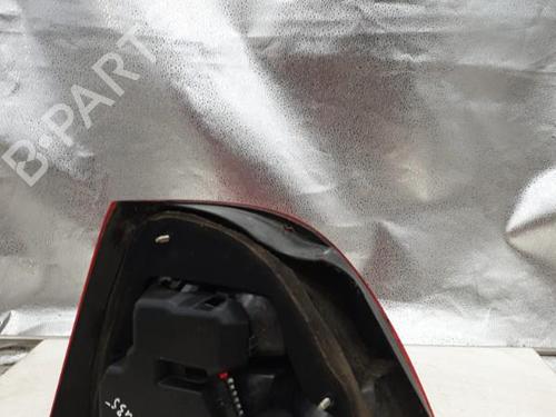 right-taillight-rover-200-ii-hatchback-rf-220-dsd-1995-1996-1997-1998-1999-2000-22875045 main image