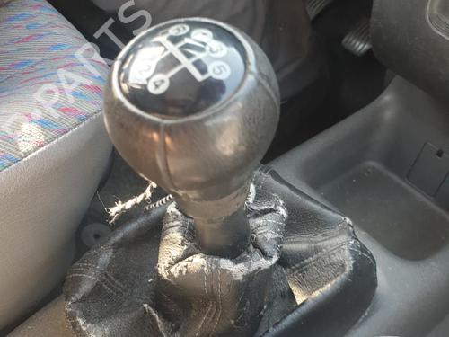 Used Shift knob Shift knob 37684218 37684218