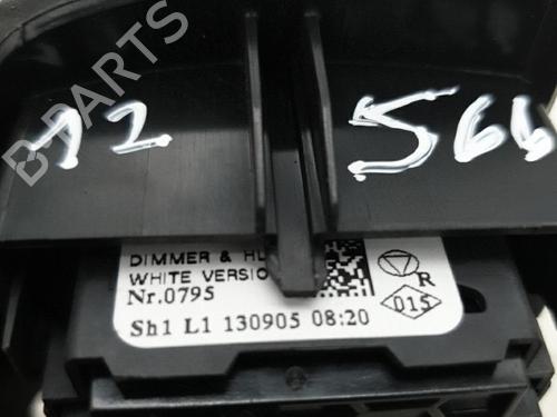 Headlight switch RENAULT MEGANE III Grandtour (KZ0/1) 1.5 dCi (KZ09, KZ0D, KZ1G, KZ29, KZ14, KZ1W, KZ10, KZ1F,... | BP22871626I24 