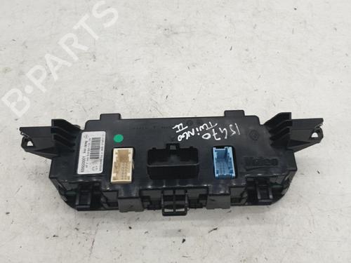 Used Climate control Climate control RENAULT TWINGO II (CN0_) 1.2 16V (CN0K, CN0V, CN0A) (76 hp) 22884860 22884860