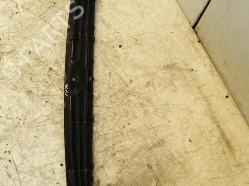 Used Grille Grille 24421855 24421855