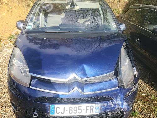 Fuse box CITROËN C4 Picasso I MPV (UD_) 2.0 HDi 138 | BP24822514E1 