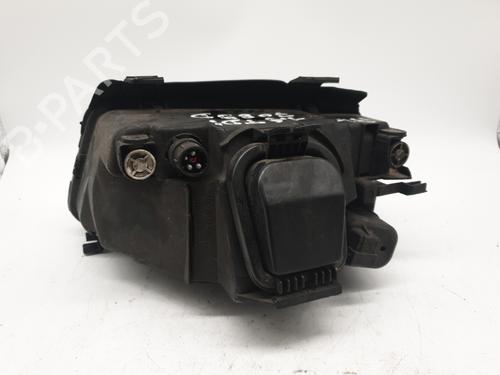 Used Right headlight Right headlight AUDI A4 B5 (8D2) 1.9 TDI (110 hp) 30674833 30674833