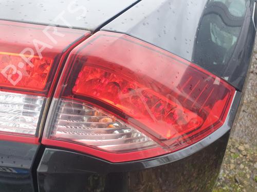 right-taillight-renault-laguna-iii-bt01-2007-2008-2009-2010-2011-2012-2013-2014-2015-31388027 main image