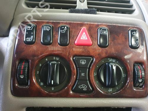 Used Climate control MERCEDES-BENZ CLK (C208) CLK 230 Kompressor (208.347) (193 hp) 30261536