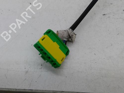 Used Switch OPEL ZAFIRA / ZAFIRA FAMILY B (A05) 1.9 CDTI (M75) (120 hp) 24421402