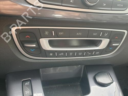 Used Radio Radio 28681533 28681533