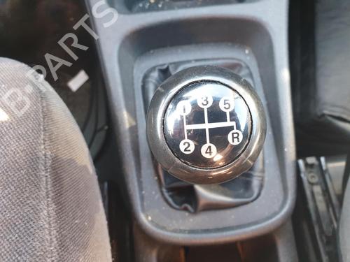 Used Gear lever OPEL ZAFIRA A MPV (T98) 2.2 DTI 16V (F75) (125 hp) 29012827