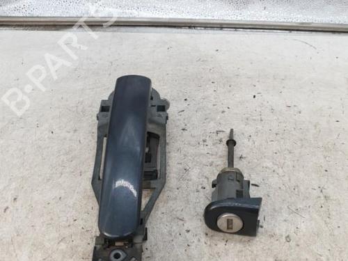Used Front left exterior door handle PEUGEOT 206 Hatchback (2A/C) 1.4 HDi eco 70 (68 hp) 25843116