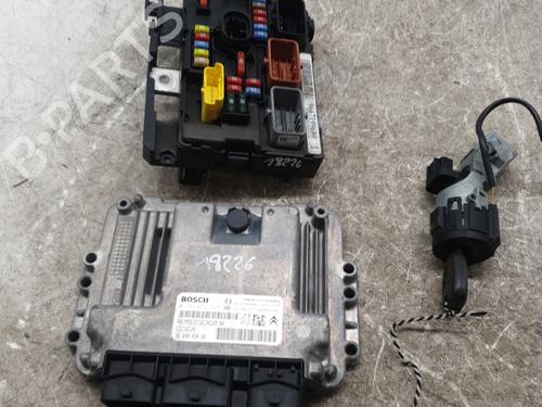 Used Electronic module Electronic module CITROËN C3 I (FC_, FN_) 1.4 HDi (68 hp) 32670577 32670577