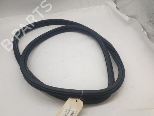 Used Rubber door seal PEUGEOT 2008 I (CU_) 1.6 HDi (92 hp) 27707135