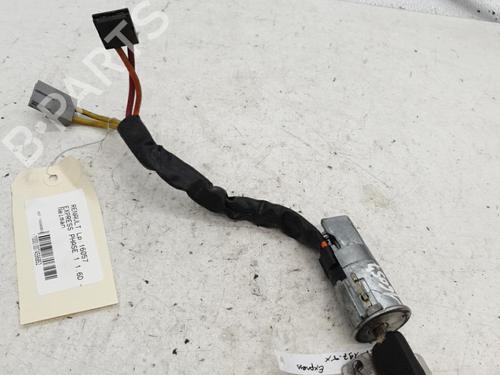 Used Ignition barrel Ignition barrel RENAULT RAPID Box Body/MPV (F40_, G40_) 1.6 D (F404) (55 hp) 25842939 25842939