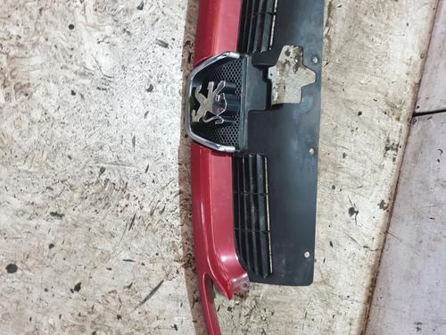 Used Grille PEUGEOT 206 Hatchback (2A/C) 1.9 D (69 hp) 32191813