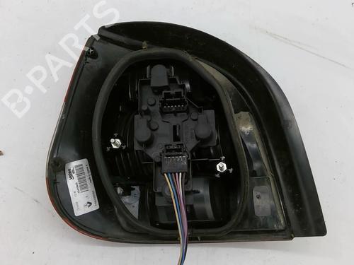 Used Right taillight Right taillight RENAULT SCÉNIC I MPV (JA0/1_, FA0_) 1.6 (JA00, JA16, JA15, JA19, JA1V, JA2B, JA2C, JA0B,... (107 hp) 22886261 22886261