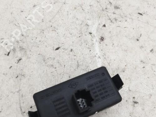 Used Warning switch Warning switch RENAULT CLIO III (BR0/1, CR0/1) 1.5 dCi (C/BR0G, C/BR1G) (68 hp) 24422861 24422861
