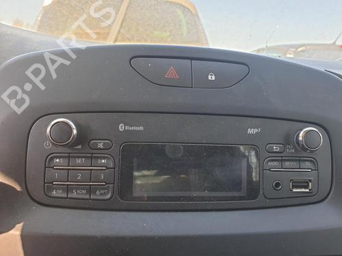 radio-renault-clio-iv-bh_-2012-2013-2014-2015-2016-2017-2018-2019-2020-2021-33317436 main image